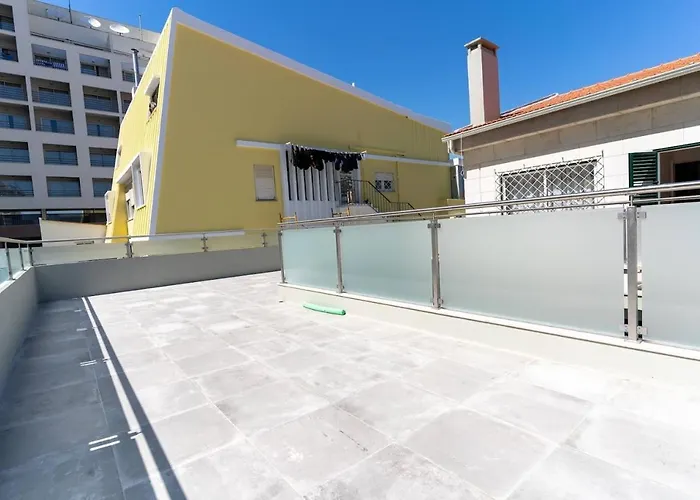 Caparica Beach House Holiday Home