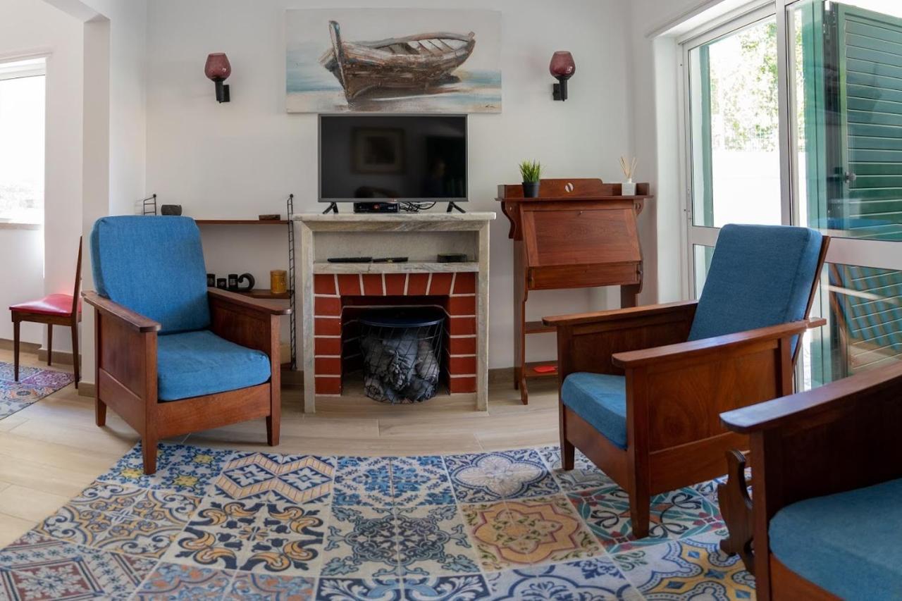 Caparica House *