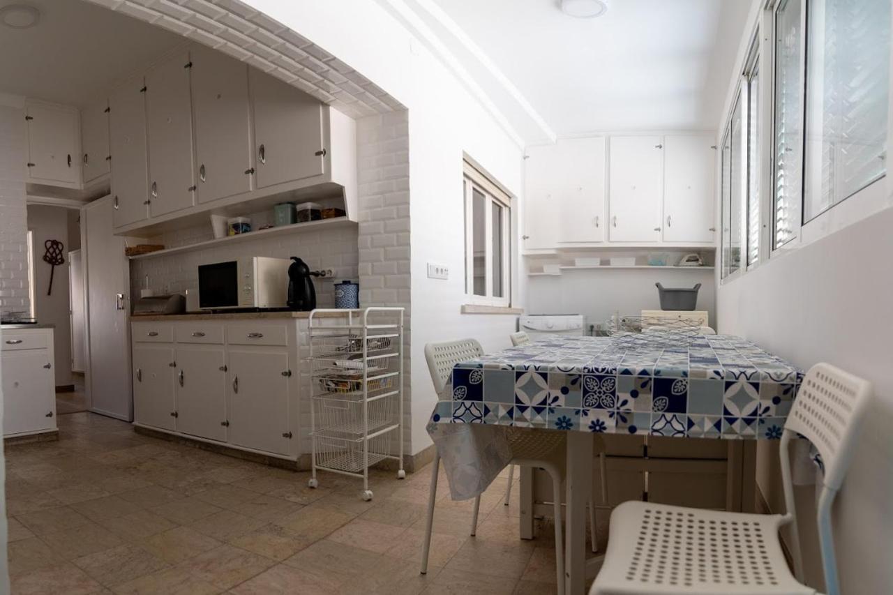Caparica House Holiday home *
