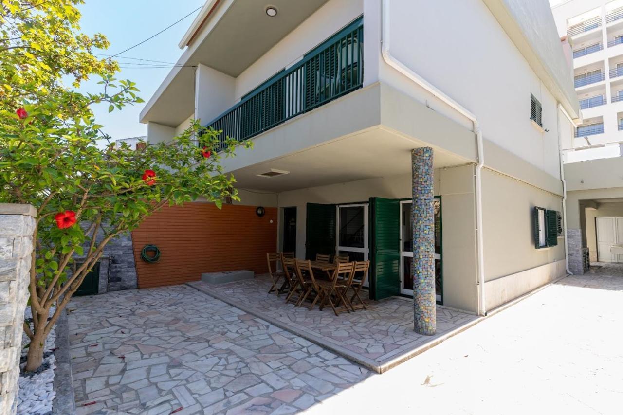 Caparica House